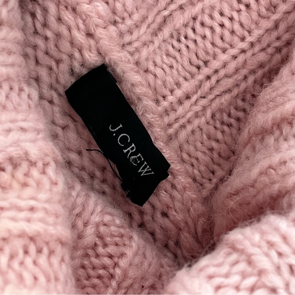 J. Crew Pink Cream Snowflake Turtleneck Holiday Oversized Cozy Sweater Women's L - Picture 3 of 10